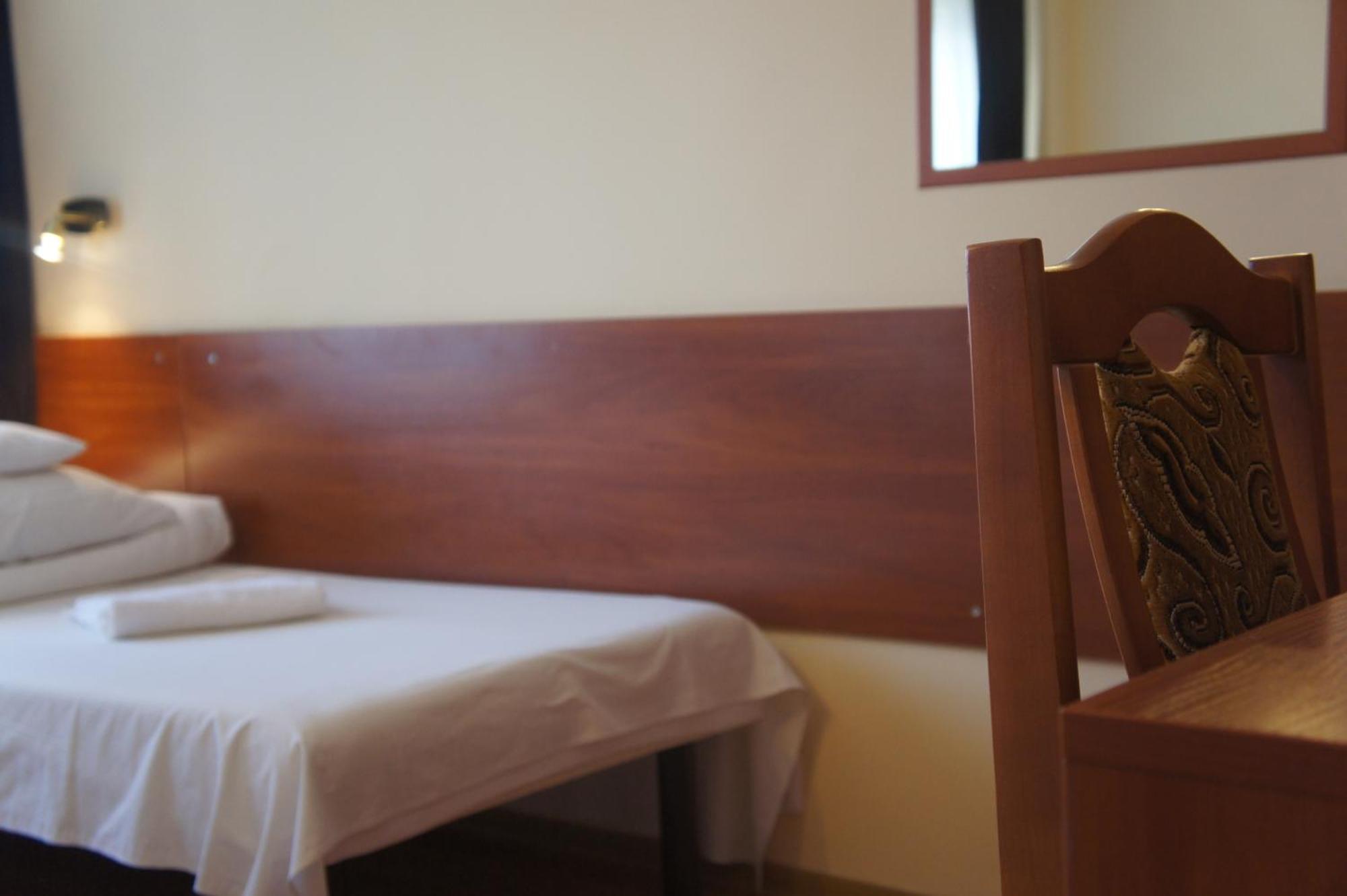 Nu Hotel Łódź Extérieur photo