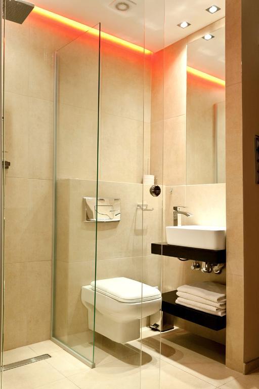 Nu Hotel Łódź Extérieur photo