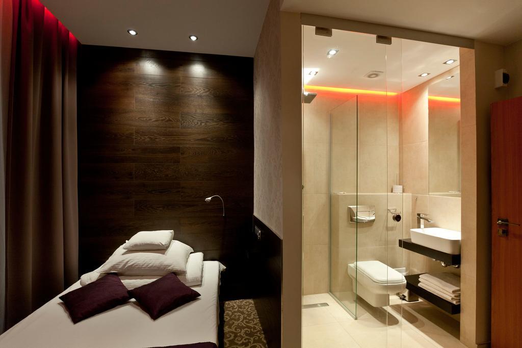 Nu Hotel Łódź Extérieur photo